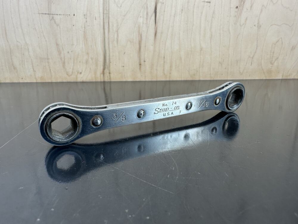 Used Snap-on No. 74 SAE 6 Pt 3/8x 7/16 Double Box End Ratcheting Wrench USA
